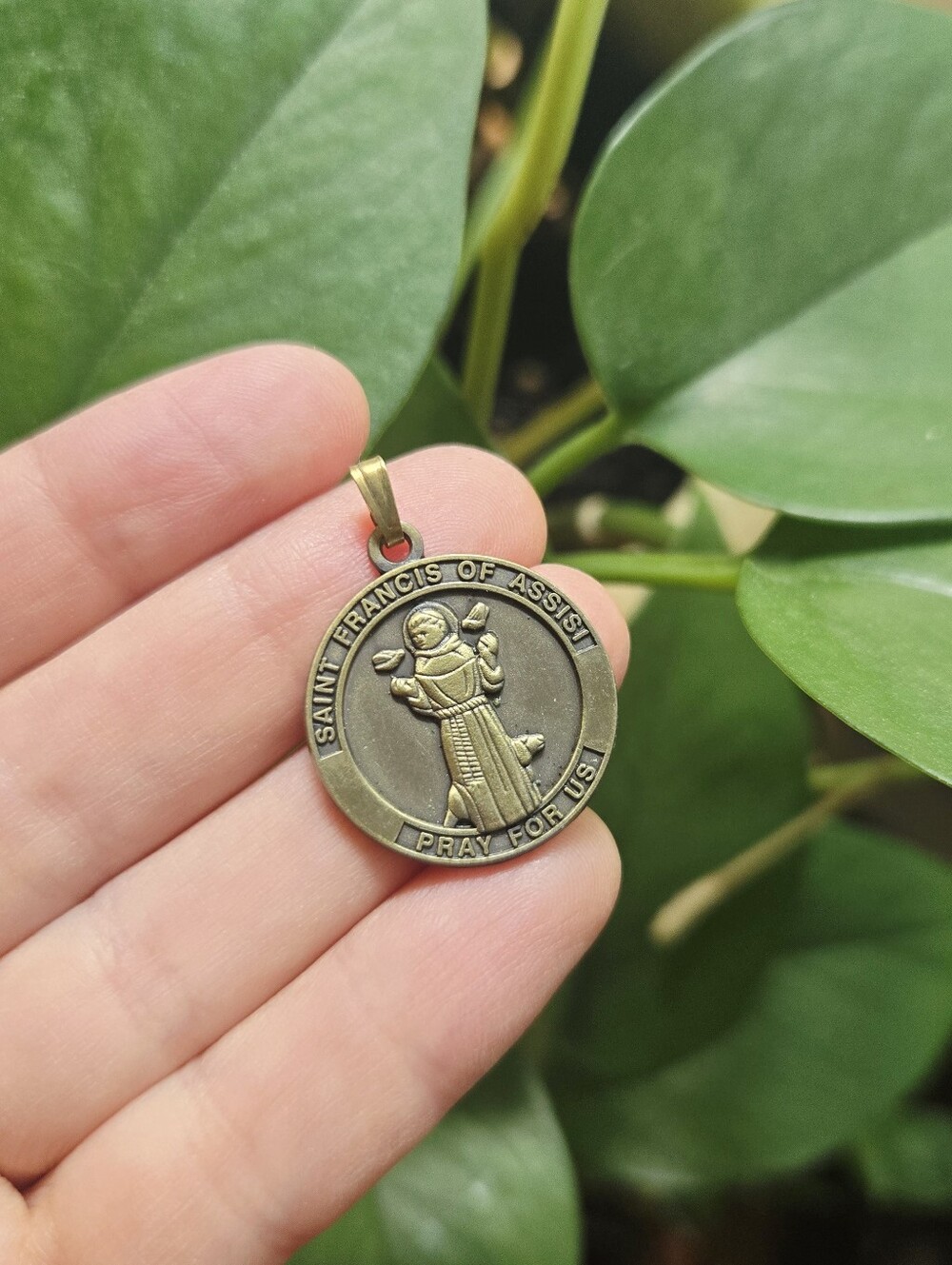 Saint Francis of Assisi Religious Medal Pendant – Catholic Patron Saint Charm
